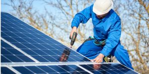 Installation Maintenance Panneaux Solaires Photovoltaïques à Helleville